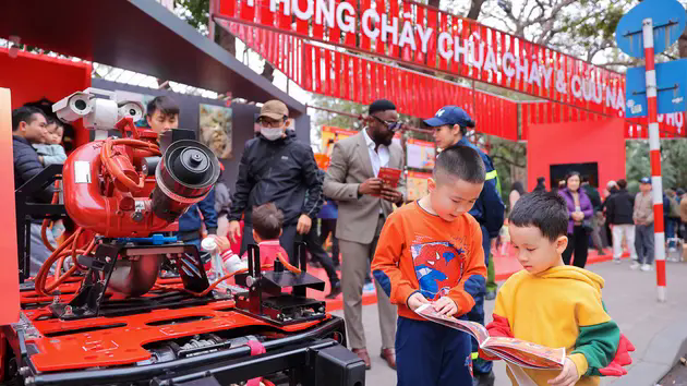 Học kỹ năng ph&ograve;ng ch&aacute;y qua trải nghiệm thực tế