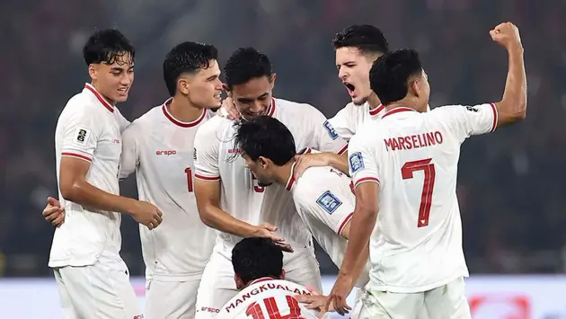 D&agrave;n cầu thủ Indonesia đắt gi&aacute; gấp 5 lần Việt Nam