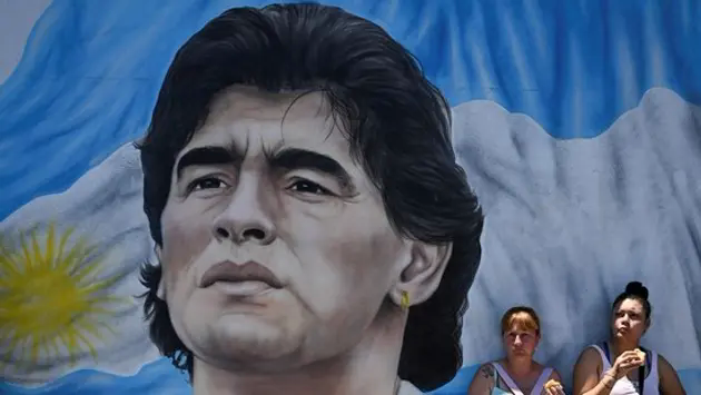 7 người hầu to&agrave; v&igrave; c&aacute;i chết của huyền thoại Maradona