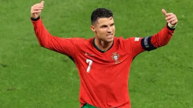 Ronaldo 40 tuổi vẫn được triệu tập l&ecirc;n tuyển Bồ Đ&agrave;o Nha