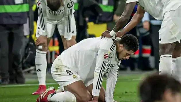 Mbappe v&agrave; Bellingham kiệt sức, ng&atilde; gục xuống s&acirc;n