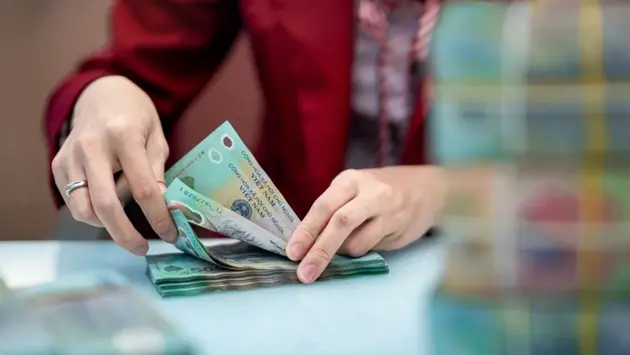 Nghỉ hưu sớm c&oacute; được n&acirc;ng bậc lương trước thời hạn?