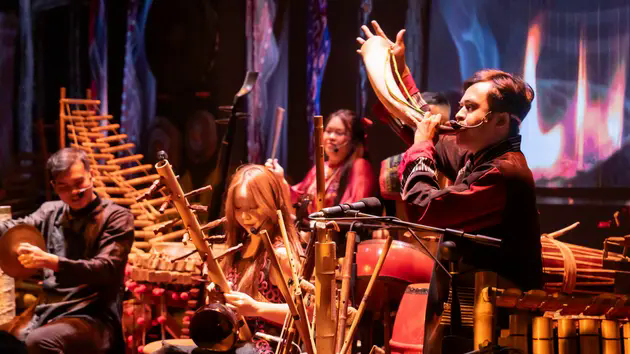 Ấn tượng "Ch&agrave;o show"