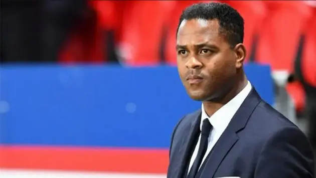 CĐV Indonesia đ&ograve;i sa thải HLV Kluivert