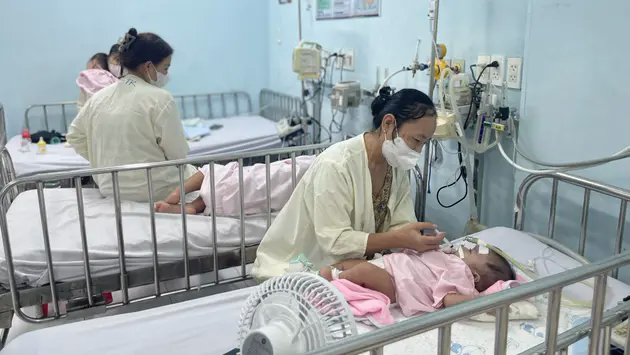 Dịch sởi b&ugrave;ng ph&aacute;t từ đ&acirc;u?