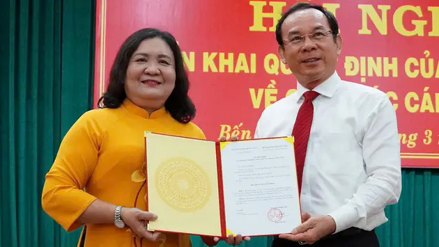 B&agrave; Hồ Thị Ho&agrave;ng Yến l&agrave;m B&iacute; thư Bến Tre