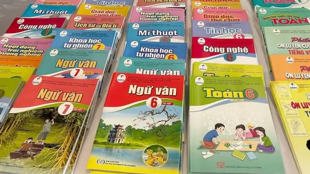 Bộ GD&ĐT tổ chức thẩm định s&aacute;ch gi&aacute;o khoa mới