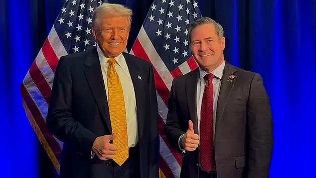 &Ocirc;ng Trump bảo vệ &ocirc;ng Waltz trong vụ lộ nh&oacute;m chat mật