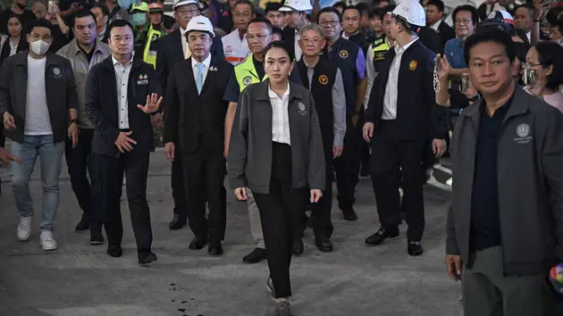 Người d&acirc;n Th&aacute;i Lan trở về nh&agrave; an to&agrave;n sau động đất