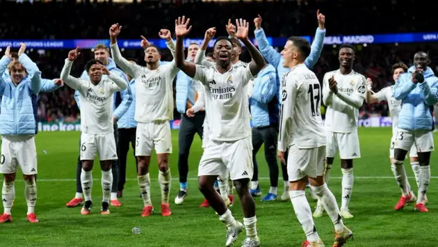 Bốn trụ cột Real Madrid bị điều tra