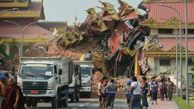 Đ&atilde; c&oacute; tới hơn 1.700 người chết do động đất ở Myanmar