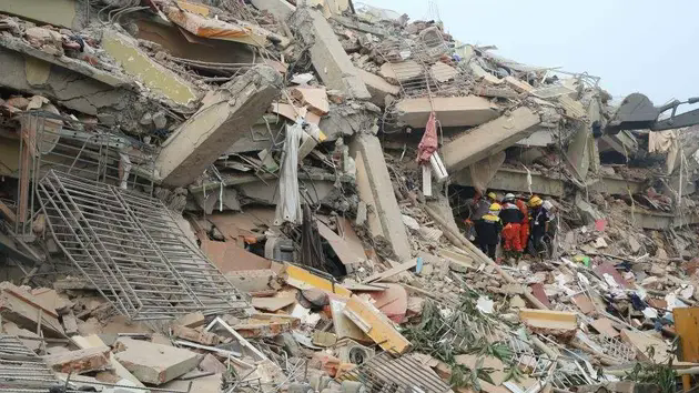 Việt Nam viện trợ 300.000 đ&ocirc; la Mỹ gi&uacute;p Myanmar