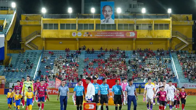 VPF dời lịch thi đấu v&ograve;ng 17 V-League v&igrave; quốc tang