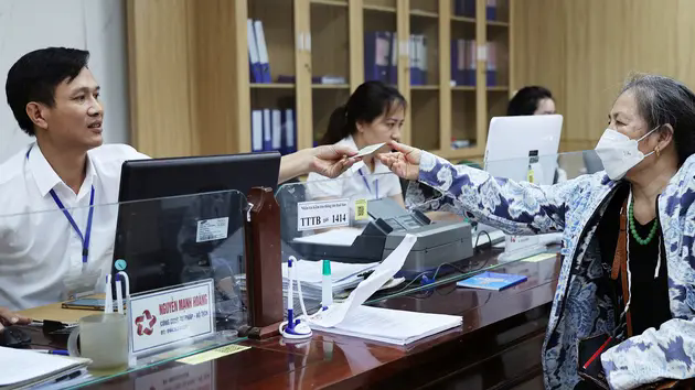 Đề xuất giữ số lượng bi&ecirc;n chế cấp x&atilde; sau s&aacute;p nhập