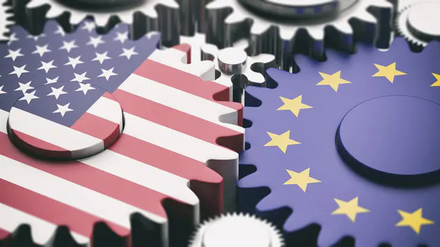 EU ho&atilde;n trả đũa thuế quan Mỹ trong 90 ng&agrave;y