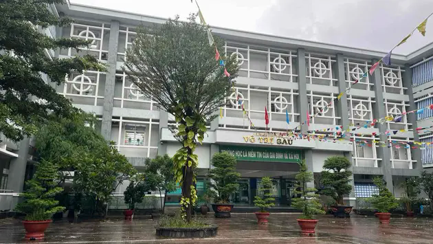 Y&ecirc;u cầu l&agrave;m r&otilde; 29 học sinh ngộ độc ở TP. HCM