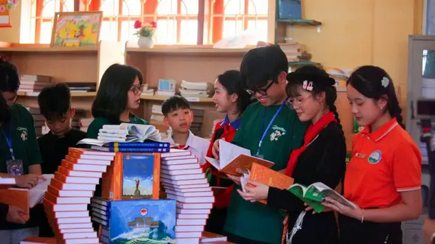 'Nguyệt Vũ' mang tri thức từ Thủ đ&ocirc; đến v&ugrave;ng cao