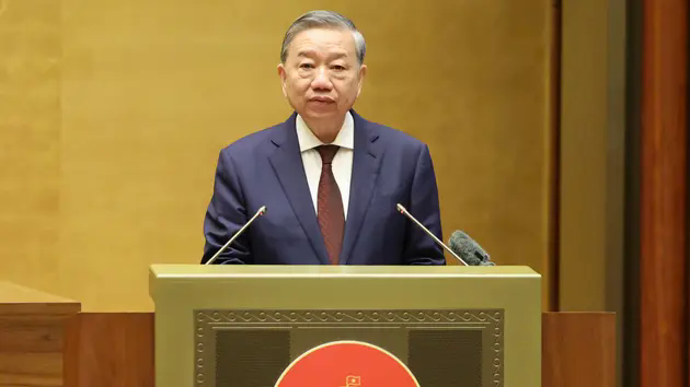 C&aacute;n bộ, đảng vi&ecirc;n phải v&igrave; lợi &iacute;ch chung của đất nước
