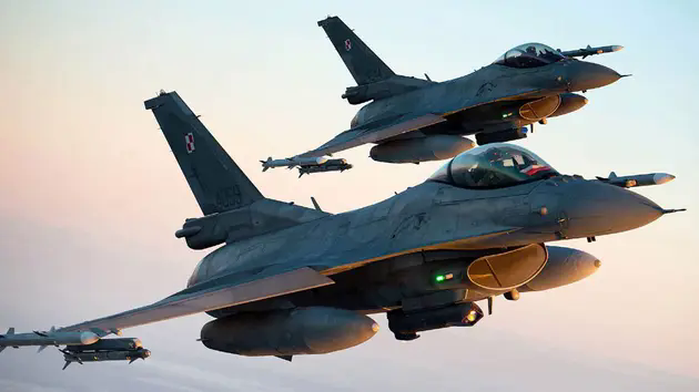 F-16 mạnh nhưng kh&ocirc;ng phải l&agrave; 'bất khả x&acirc;m phạm'