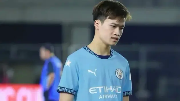 Ho&agrave;ng Đức đến Man City v&agrave;o th&aacute;ng 5