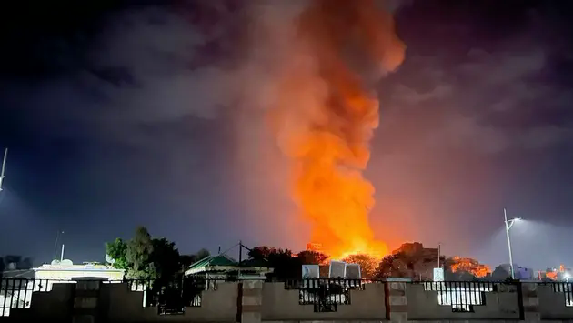 Mỹ ồ ạt tấn c&ocirc;ng c&aacute;c mục ti&ecirc;u qu&acirc;n sự của Houthi