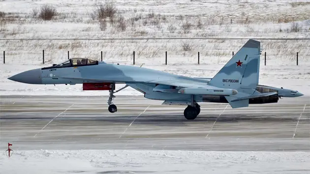 Su-35S của Nga thay A-50U trinh s&aacute;t radar tr&ecirc;n kh&ocirc;ng tại Ukraine