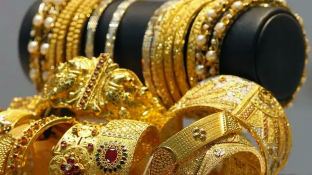 Gi&aacute; v&agrave;ng ng&agrave;y 21/4 giảm mạnh