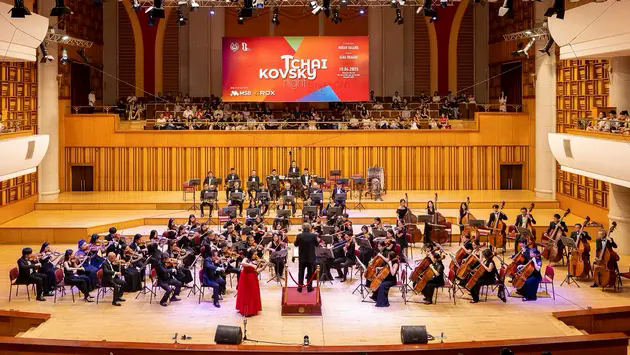 Tchaikovsky's Night: Khi &acirc;m nhạc chạm tới tr&aacute;i tim
