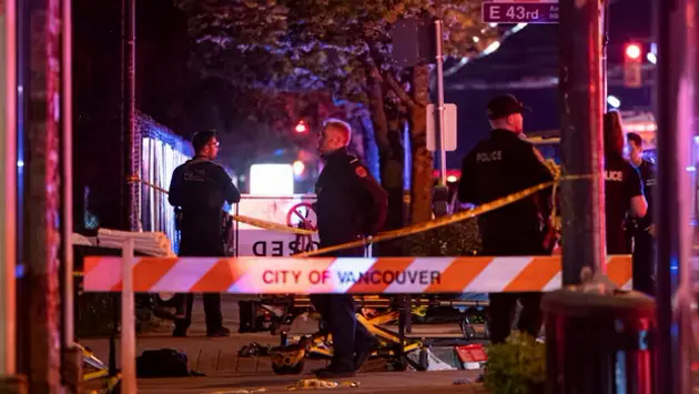 Canada: Đ&acirc;m xe v&agrave;o đ&aacute;m đ&ocirc;ng khiến nhiều người thiệt mạng