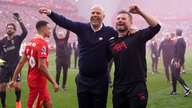 Arne Slot v&agrave; chức v&ocirc; địch từ di sản của Jurgen Klopp
