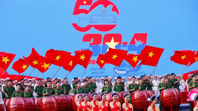 Những khoảnh khắc ấn tượng của Lễ diễu binh mừng đại lễ 30/4 tại TP Hồ Ch&iacute; Minh