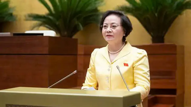 Bộ trưởng Nội vụ: Sẽ x&oacute;a bỏ tư duy &lsquo;bi&ecirc;n chế suốt đời&rsquo;