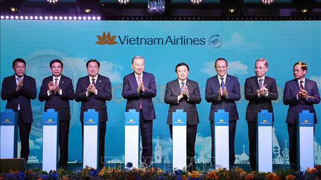 Tổng B&iacute; thư T&ocirc; L&acirc;m dự Lễ c&ocirc;ng bố đường bay thẳng H&agrave; Nội-Moscow