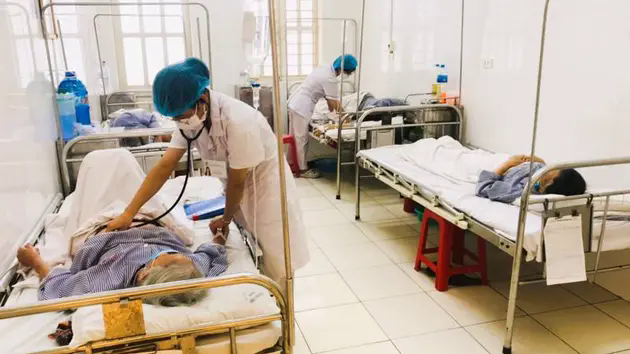 Đảm bảo an ninh, an to&agrave;n cho người bệnh, nh&acirc;n vi&ecirc;n y tế