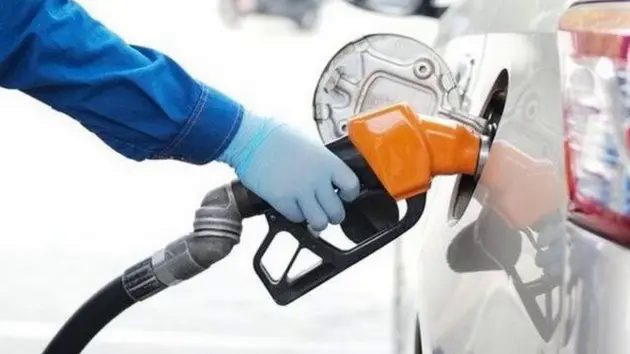 Gi&aacute; xăng dầu đồng loạt tăng trở lại