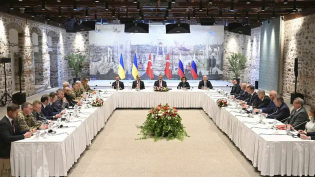 Nga, Ukraine đạt thỏa thuận trao đổi 1.000 t&ugrave; binh chiến tranh