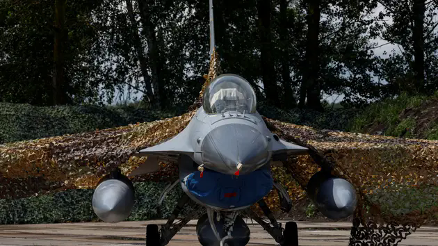 Ti&ecirc;m k&iacute;ch F-16 thứ ba của Ukraine bị rơi