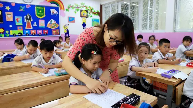 Điều chỉnh chế độ trả lương dạy th&ecirc;m cho nh&agrave; gi&aacute;o