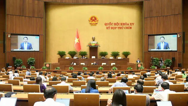 Thu năm 2023 vượt dự to&aacute;n nhưng chi đầu tư vẫn chậm