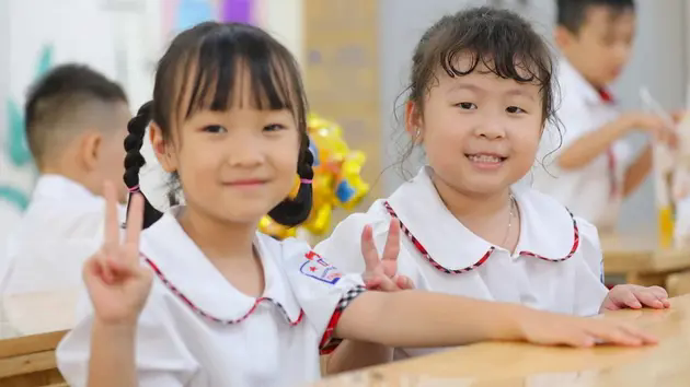 B&igrave;nh qu&acirc;n mỗi x&atilde; c&oacute; khoảng 7.000 học sinh sau s&aacute;p nhập