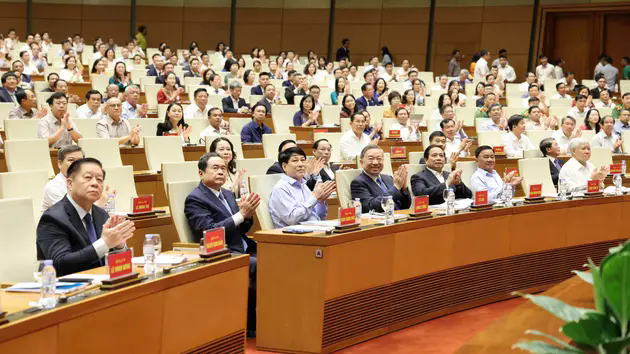 Quyết s&aacute;ch lớn khơi th&ocirc;ng nguồn lực cho kinh tế tư nh&acirc;n