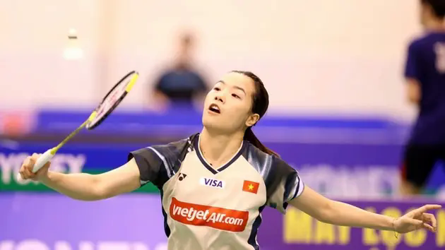 Th&ugrave;y Linh 'quật ng&atilde;' nh&agrave; v&ocirc; địch thế giới tại Malaysia Masters