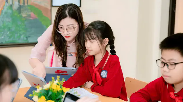 Tr&igrave;nh Quốc hội việc miễn học ph&iacute; từ năm học 2025-2026