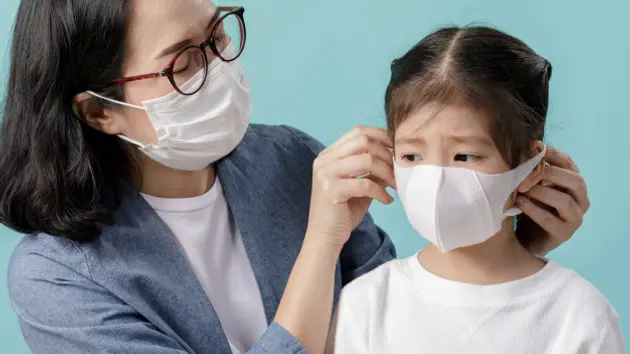 Người d&acirc;n kh&ocirc;ng n&ecirc;n chủ quan trước dịch COVID-19