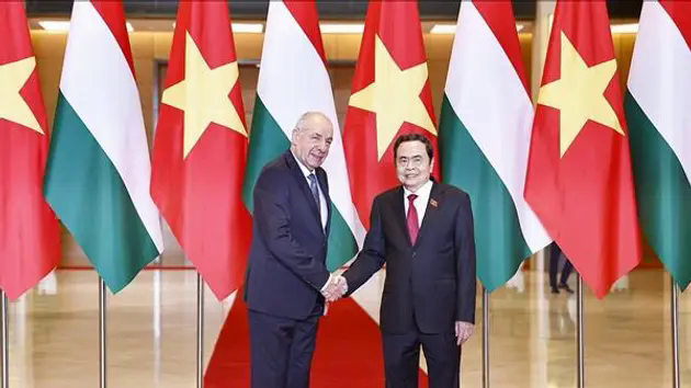 Chủ tịch Quốc hội Trần Thanh Mẫn hội kiến Tổng thống Hungary