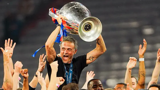 Khoảnh khắc x&uacute;c động sau trận chung kết Champions League
