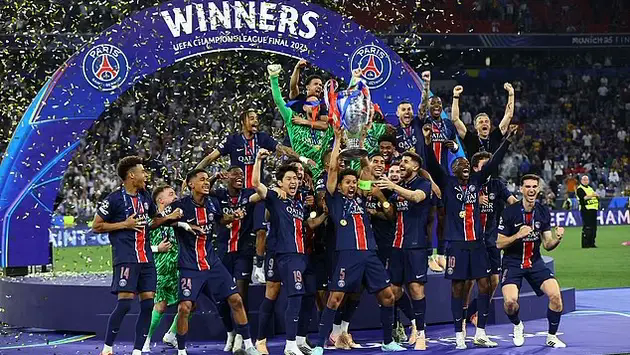 PSG: Từ s&agrave;n diễn thời trang tới đỉnh cao ch&acirc;u &Acirc;u