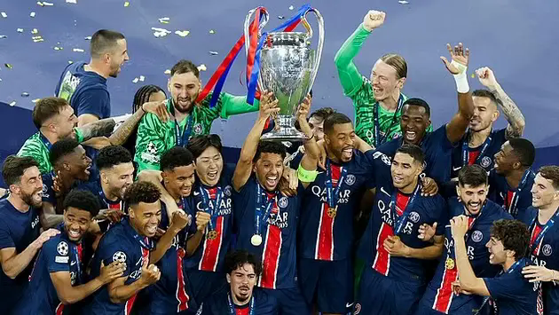 UEFA thay đổi luật Champions League m&ugrave;a tới