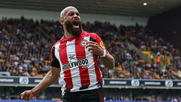 Manchester United x&uacute;c tiến thương vụ Bryan Mbeumo