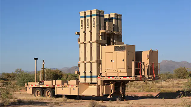 T&ecirc;n lửa Iran th&aacute;ch thức hệ thống ph&ograve;ng kh&ocirc;ng của Israel